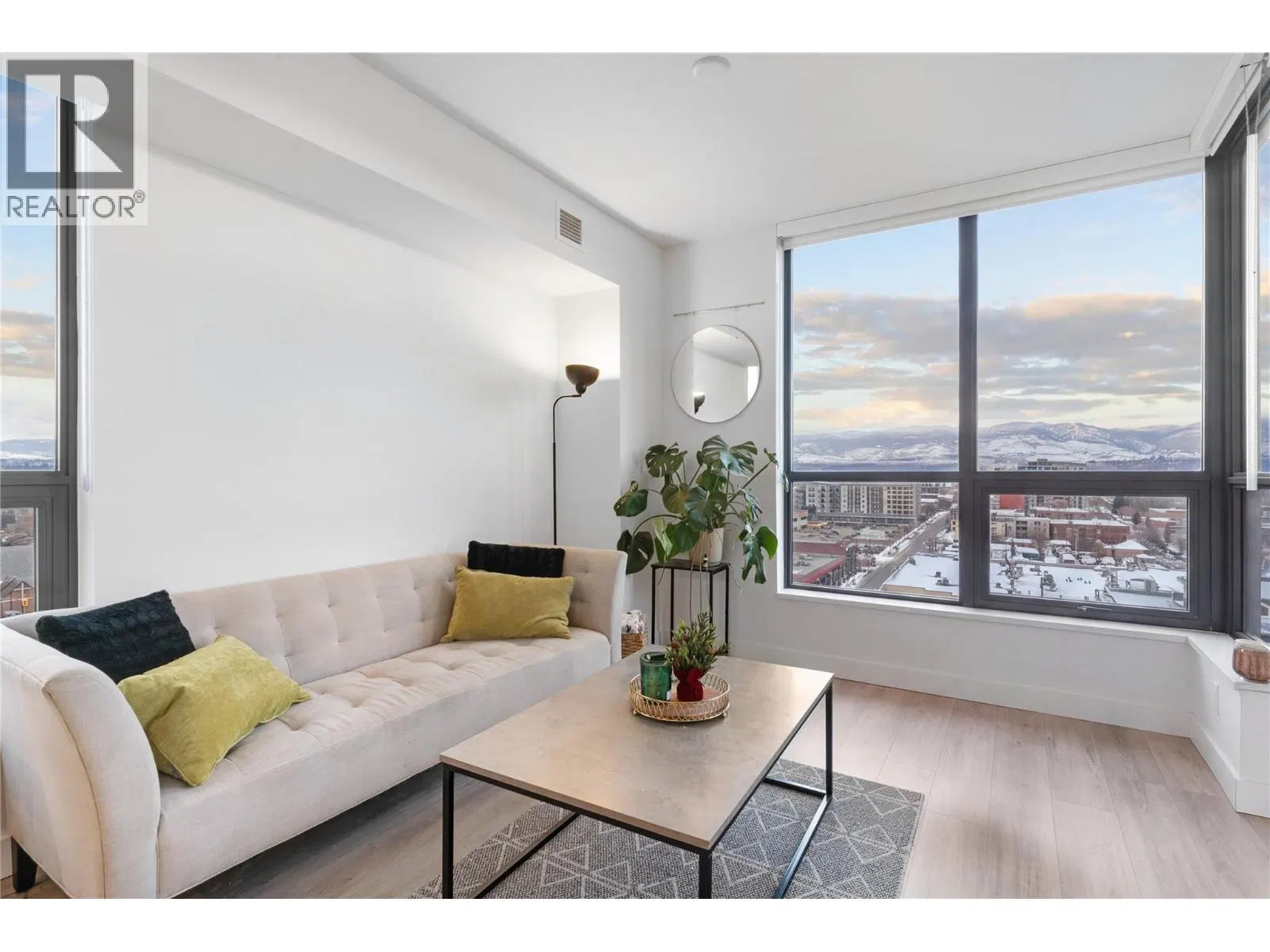 Photo 2 of 44 at #1005 – 1488 Bertram Street