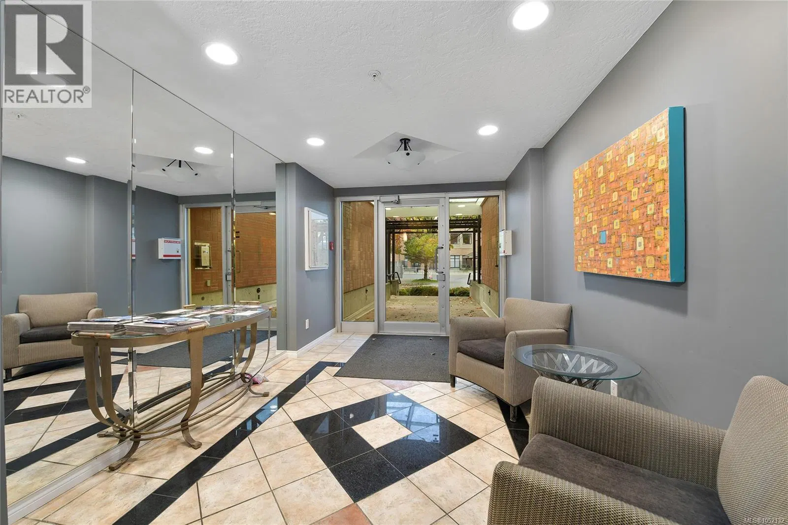Photo 3 of 26 at #409 – 380 Waterfront Crescent