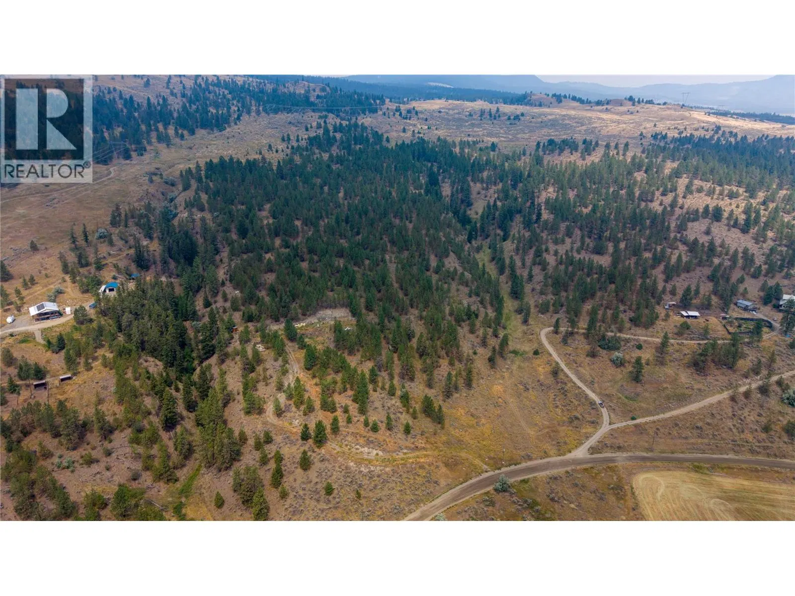 Photo 3 of 21 at 4337 KAMLOOPS-SHUSWAP Road