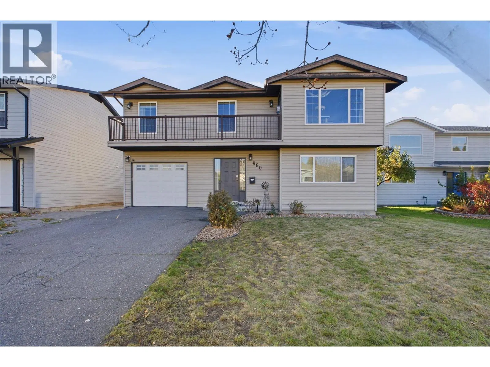 Photo 4 of 42 at 460 Sentinel Court