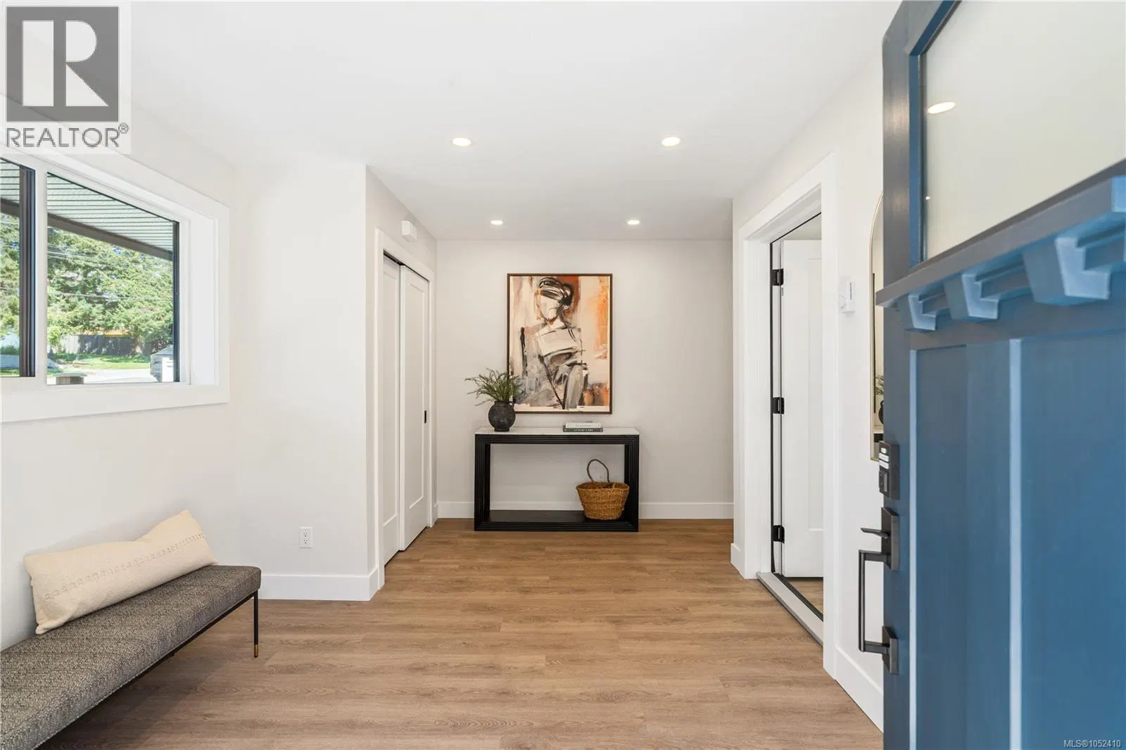Photo 4 of 37 at #1 – 921 Dale Street
