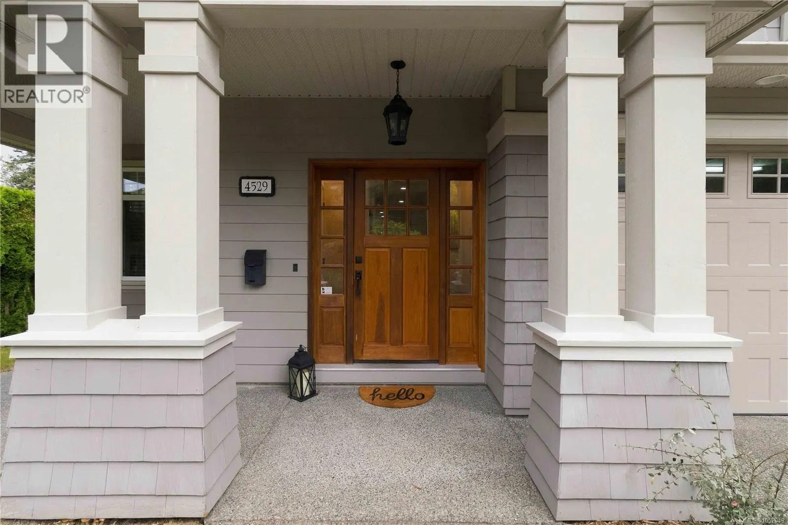 Photo 5 of 57 at 4529 Seawood Terrace