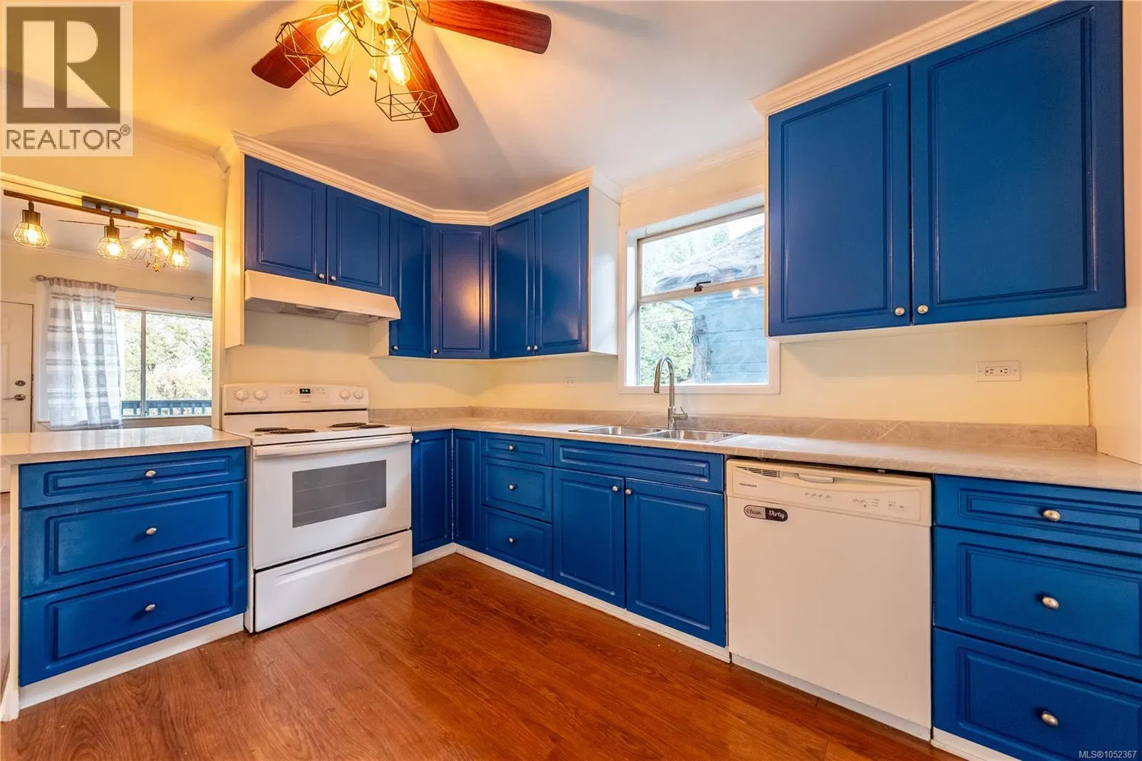 Photo 5 of 22 at 40 Irwin Street