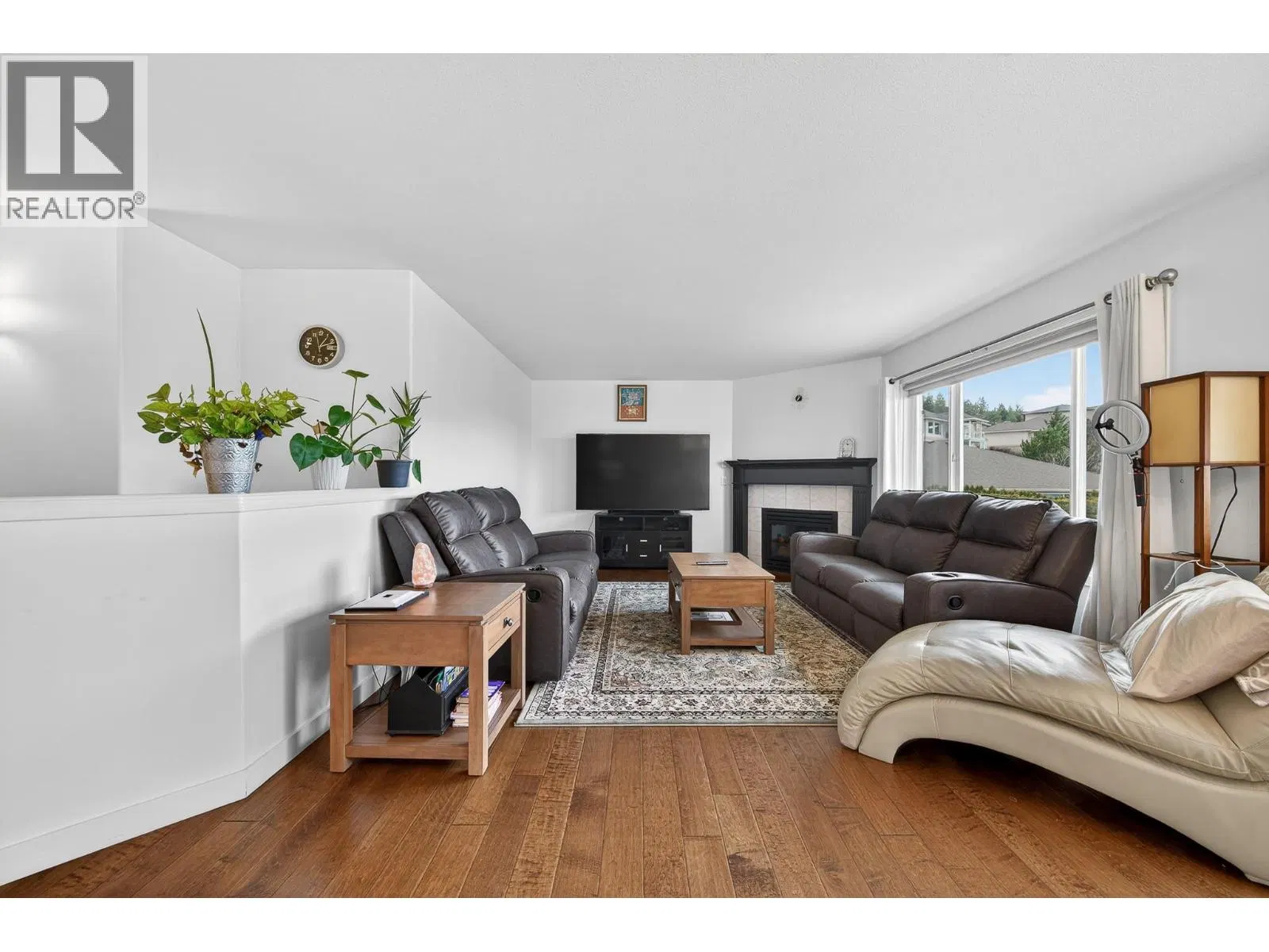 Photo 5 of 31 at #5 – 1575 Springhill Drive