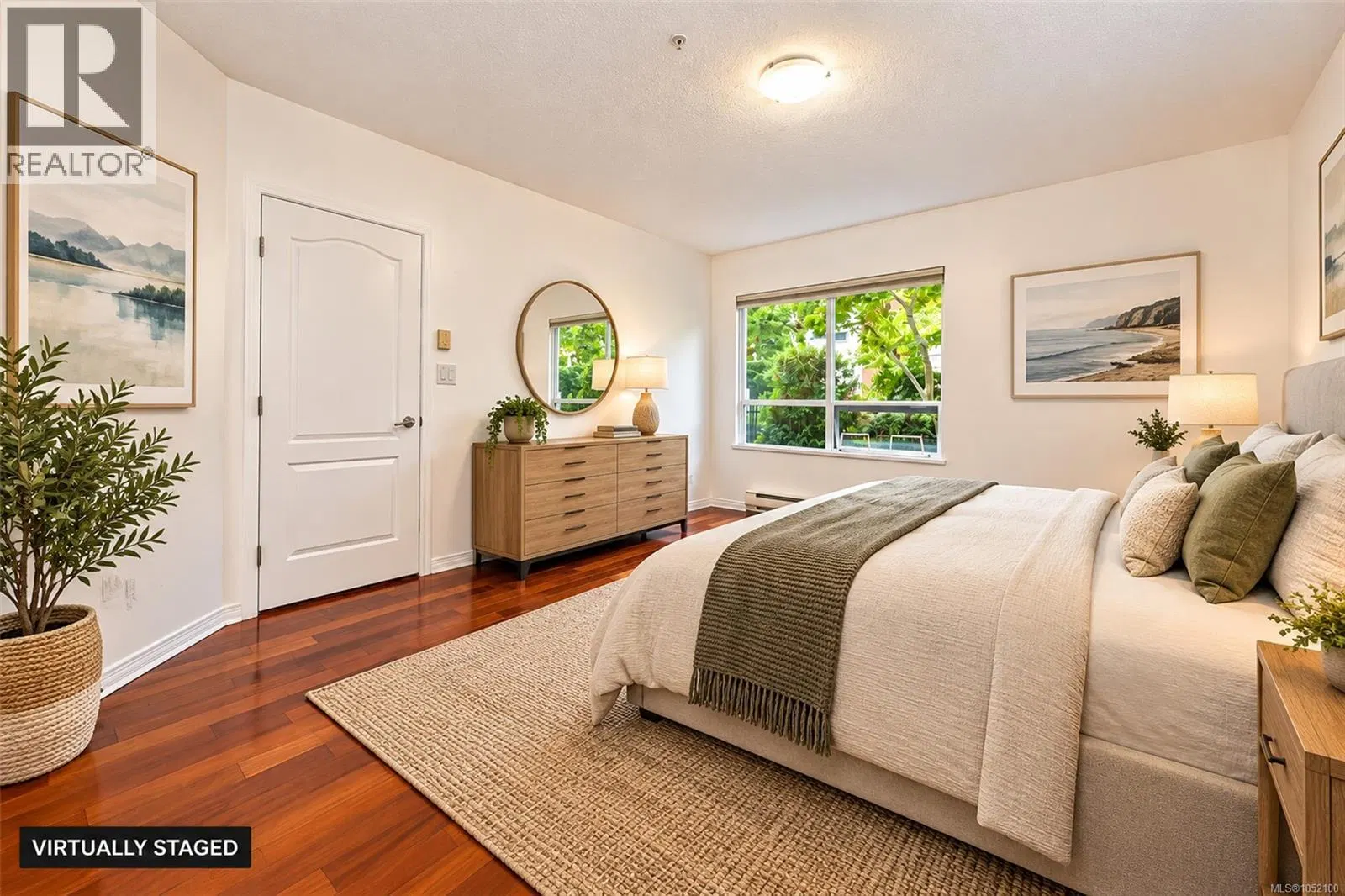 Photo 4 of 37 at #109 – 380 Waterfront Crescent
