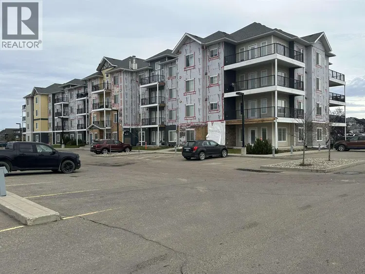 Photo 1 of 8 at #401 – 11203 105 Avenue