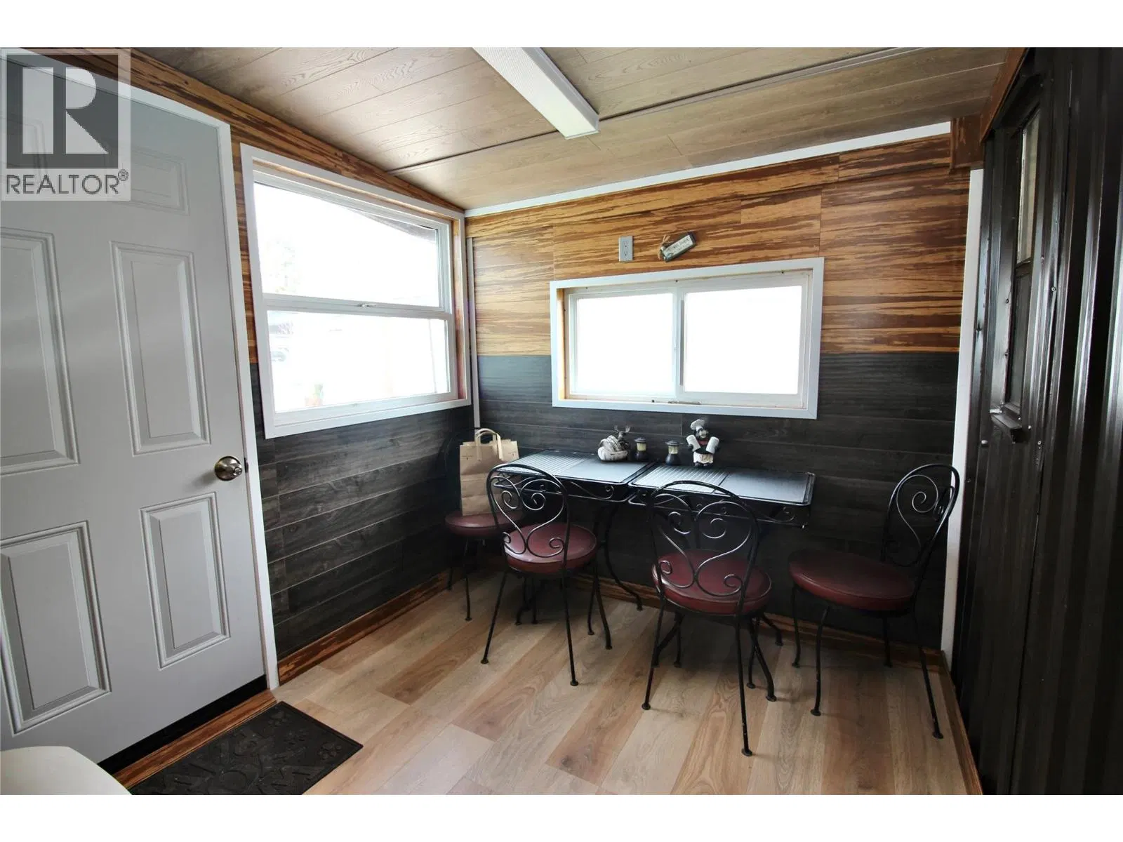 Photo 5 of 20 at #56 – 1881 Boucherie Road