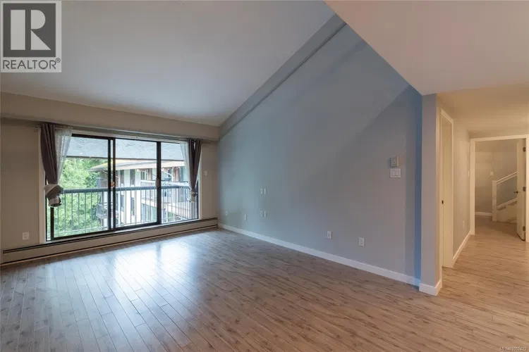 Photo 4 of 35 at #408 – 1005 McKenzie Avenue