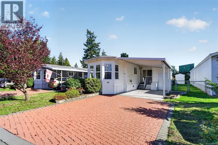 Photo 2 of 34 at #24 – 7401 Central Saanich Road