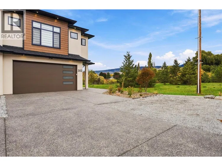 Photo 4 of 49 at 302 Sumac Road