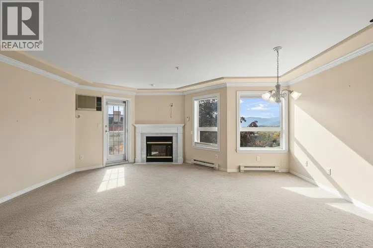 Photo 5 of 42 at #303 – 3300 Centennial Drive