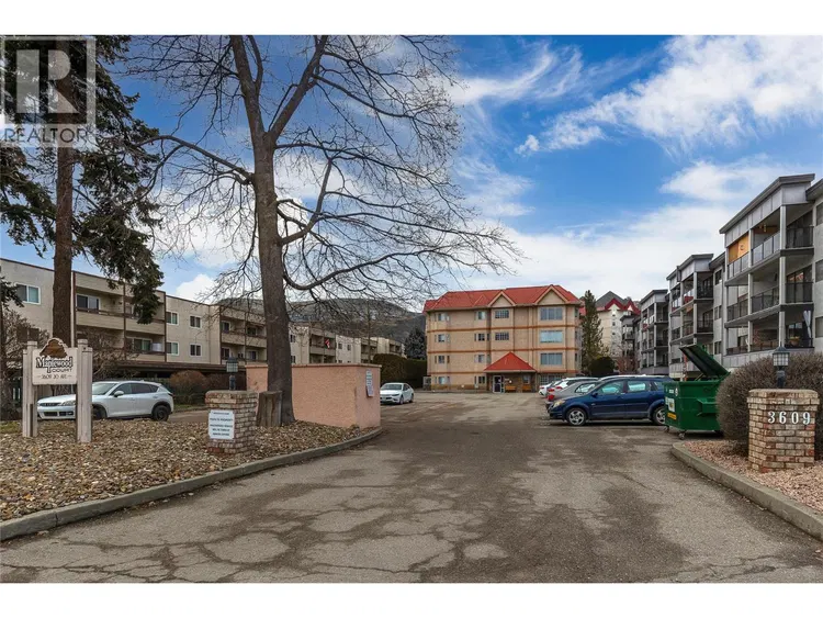 Photo 2 of 46 at #304 – 3609 30 Avenue