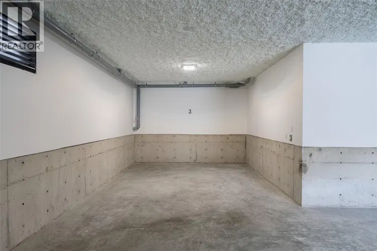 Photo 3 of 60 at #2 – 1434 Brooke Street