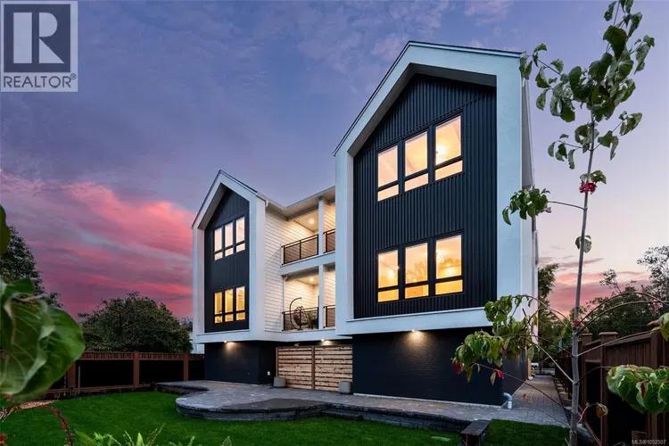 Photo 1 of 60 at #4 – 1434 Brooke Street