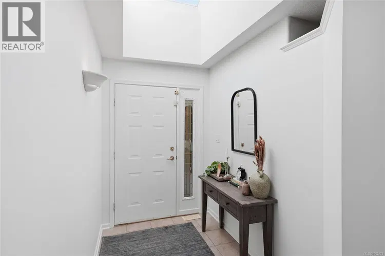 Photo 2 of 34 at #9 – 850 Arbutus Street