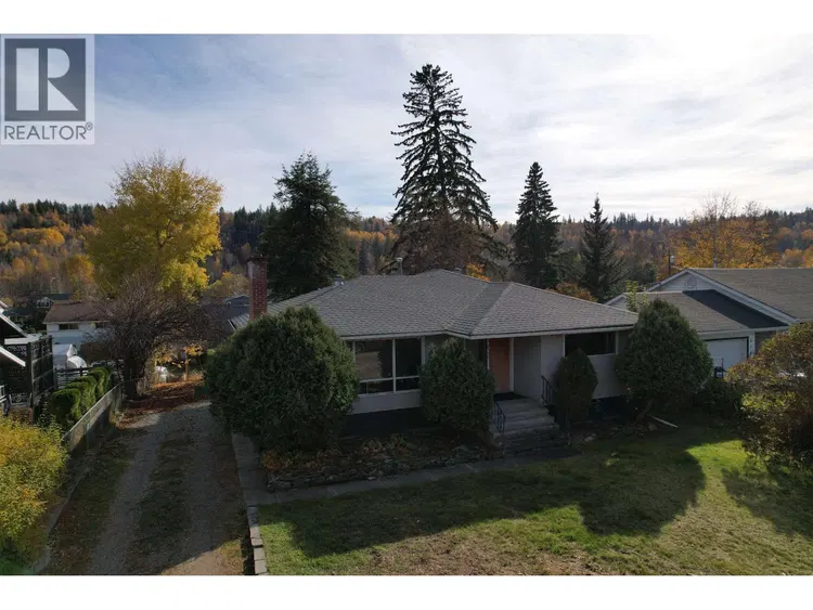 Photo 3 of 3 at 1166 YORSTON Avenue