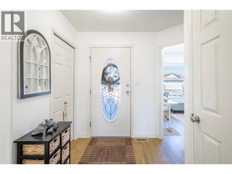 Photo 3 of 55 at 5021 5 Avenue