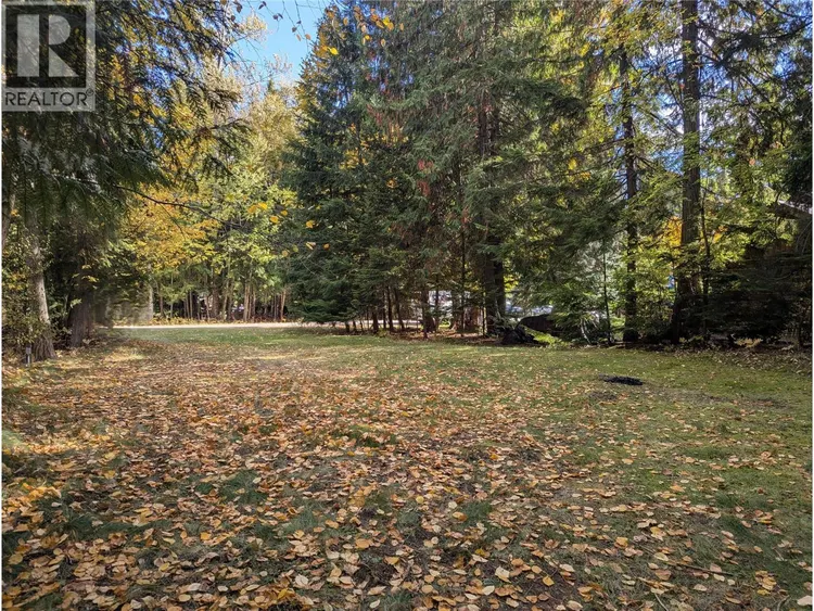 Photo 2 of 21 at 2373 Hillen Crescent