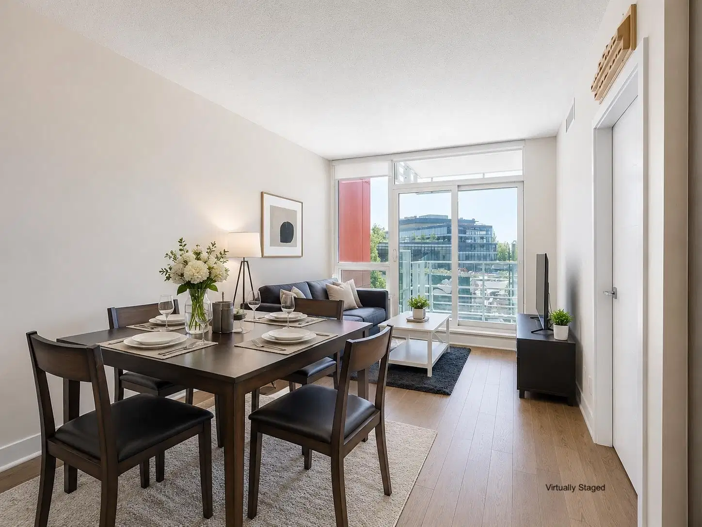 #303 – 677 41st Avenue