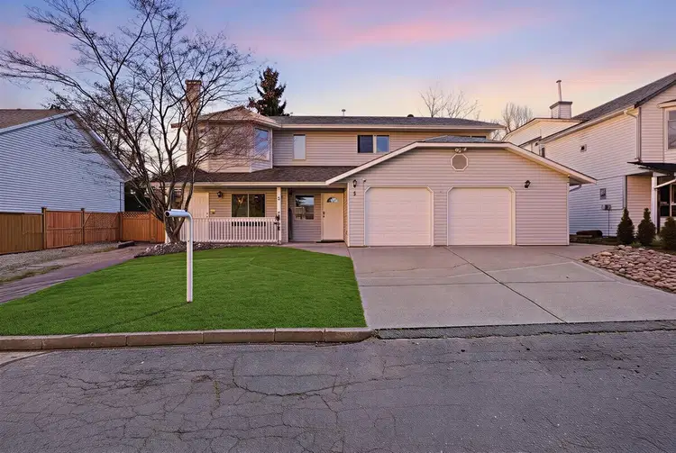 #5 – 11954 Hawthorne Street