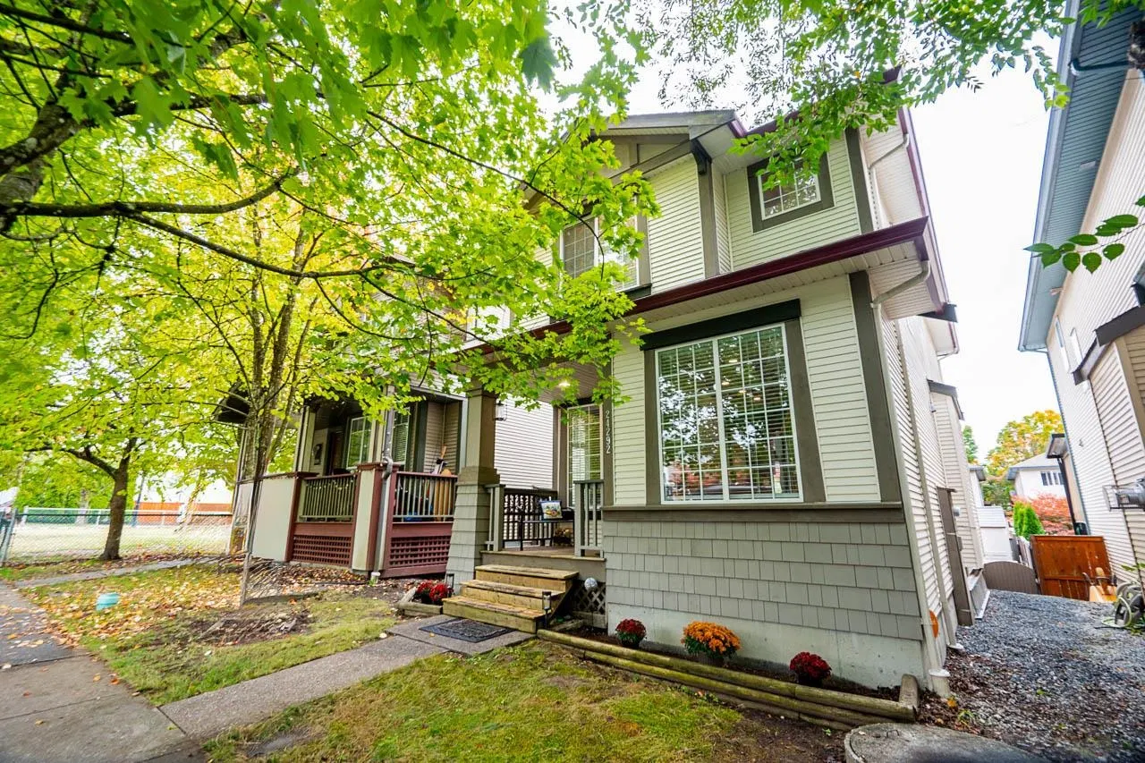 Photo 1 of 39 at 24292 102b Avenue