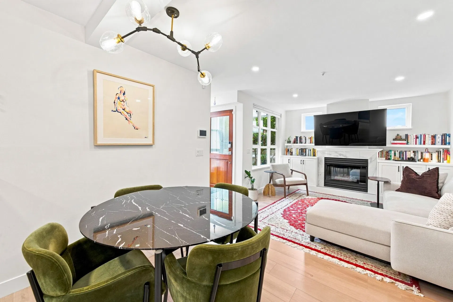 Photo 4 of 31 at #101 – 657 W 7th Avenue