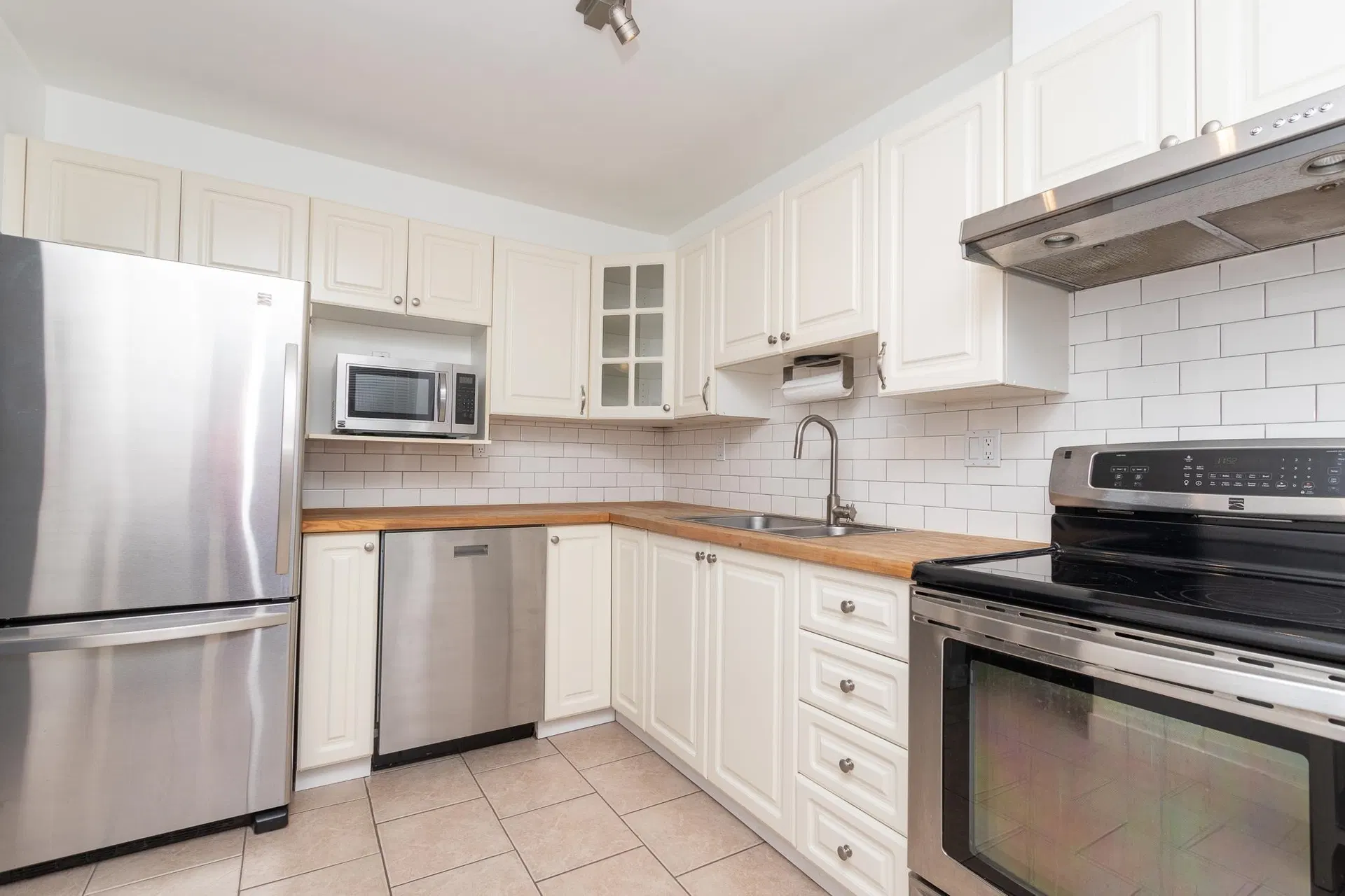 Photo 2 of 18 at #103 – 15150 108 Avenue