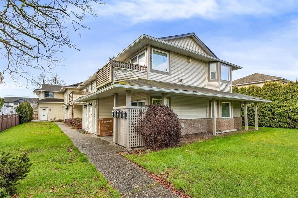 Photo 1 of 25 at #4 – 19690 56 Avenue