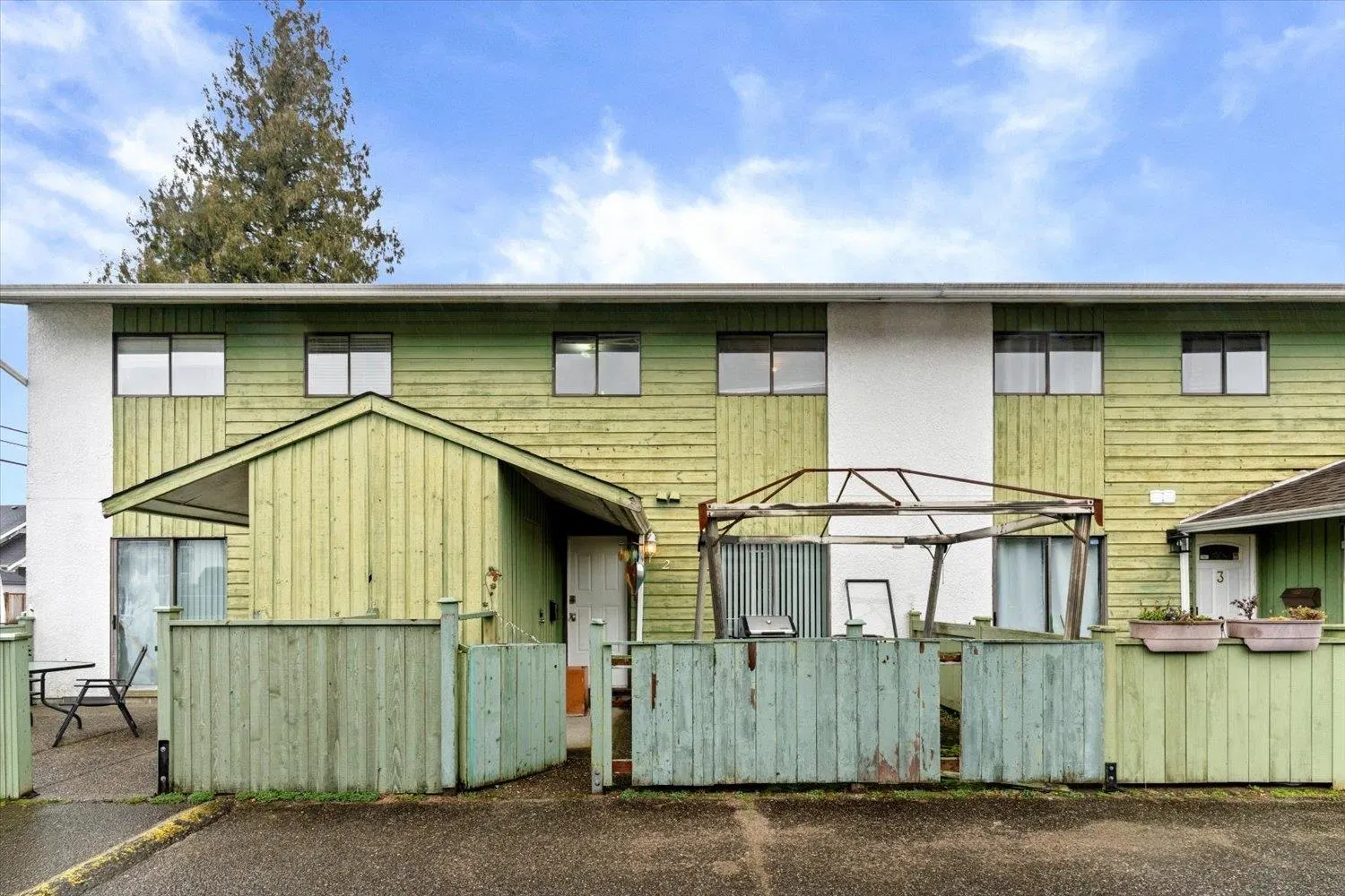 Photo 3 of 35 at #2 – 9342 Hazel Street