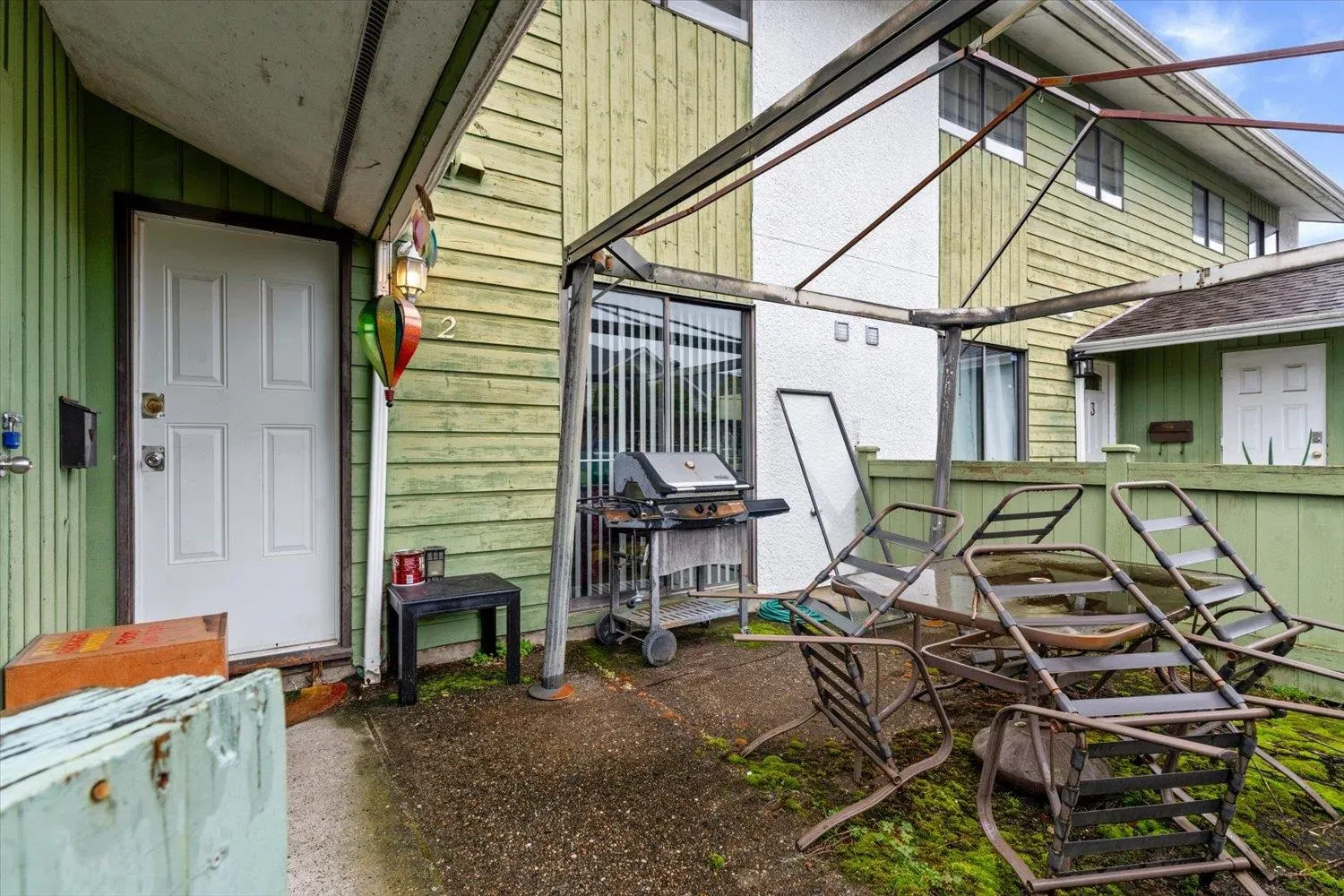 Photo 5 of 35 at #2 – 9342 Hazel Street
