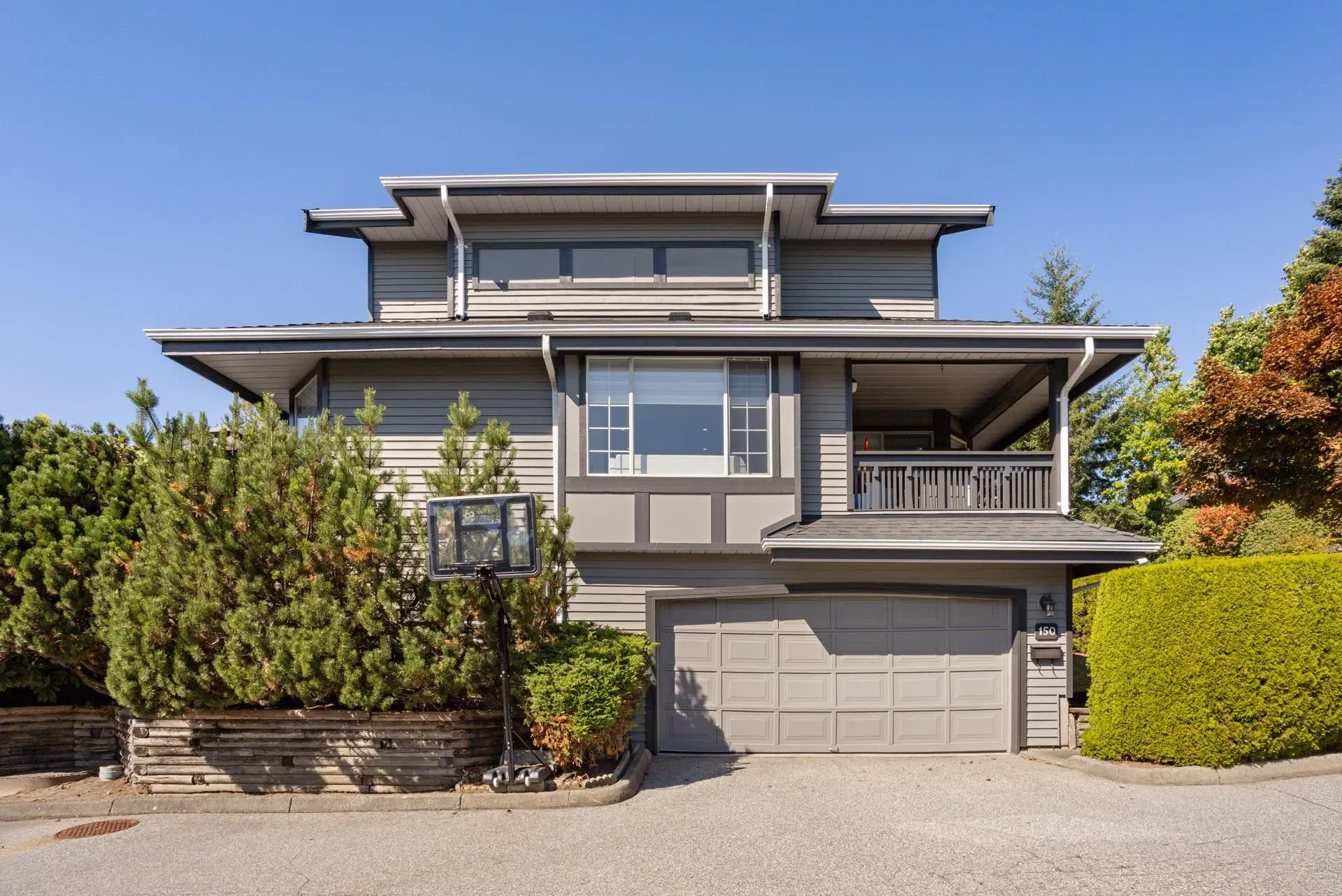 Photo 3 of 40 at #150 – 1685 Pinetree Way