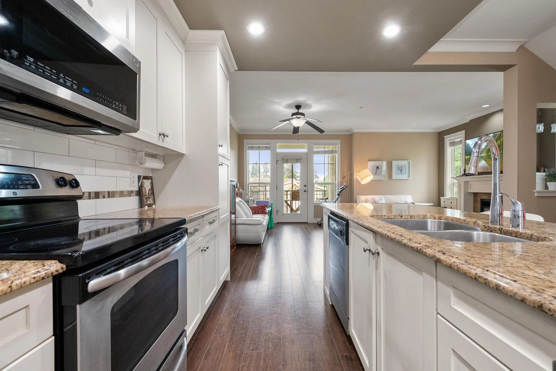 #14 – 45290 Soowahlie Crescent