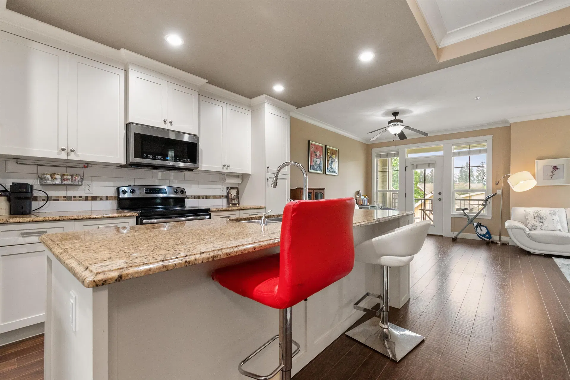 Photo 3 of 40 at #14 – 45290 Soowahlie Crescent