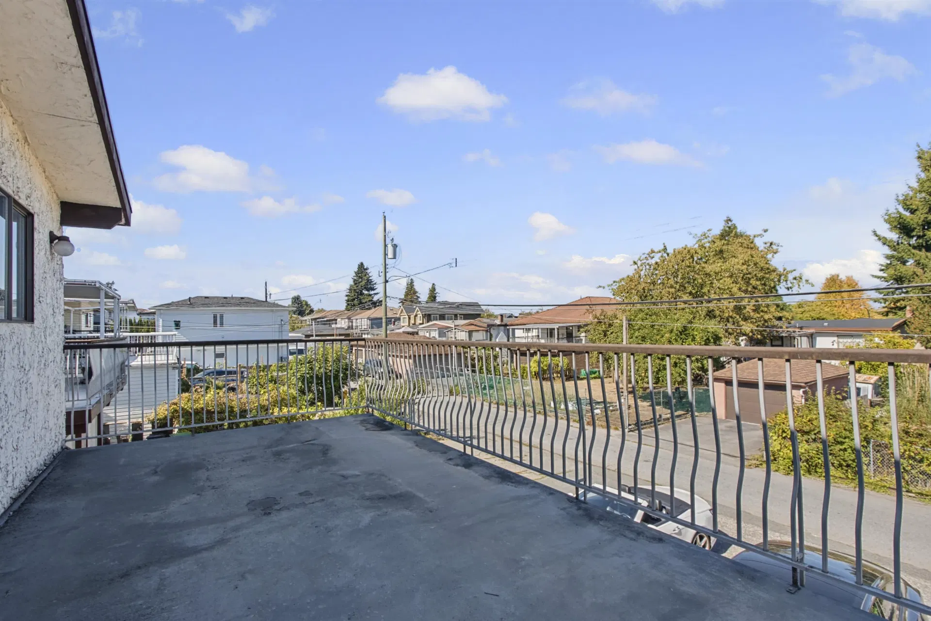 Photo 3 of 23 at 2671 E 41st Avenue