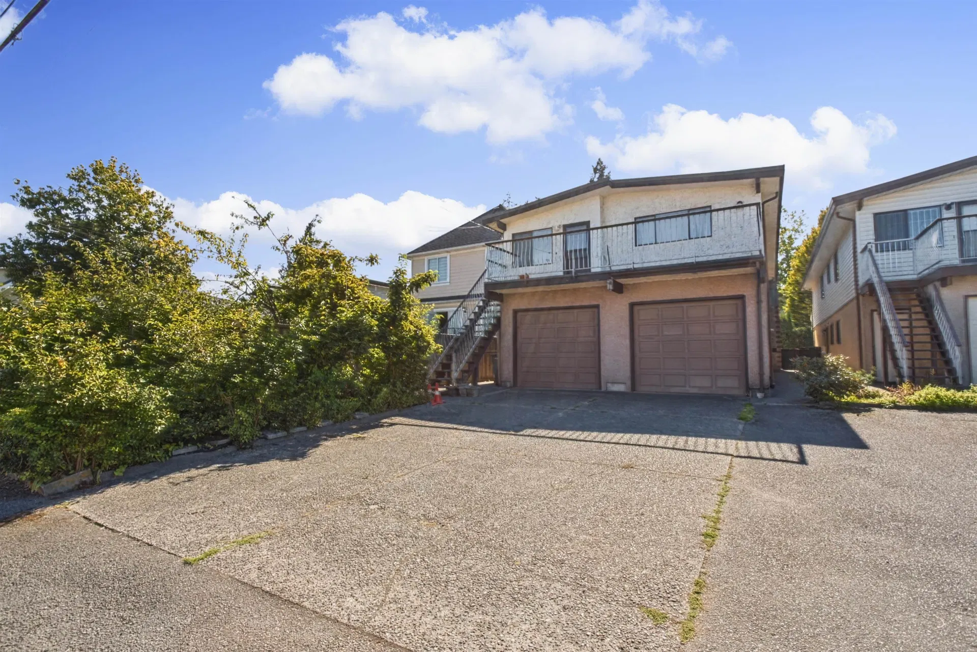 Photo 4 of 23 at 2671 E 41st Avenue