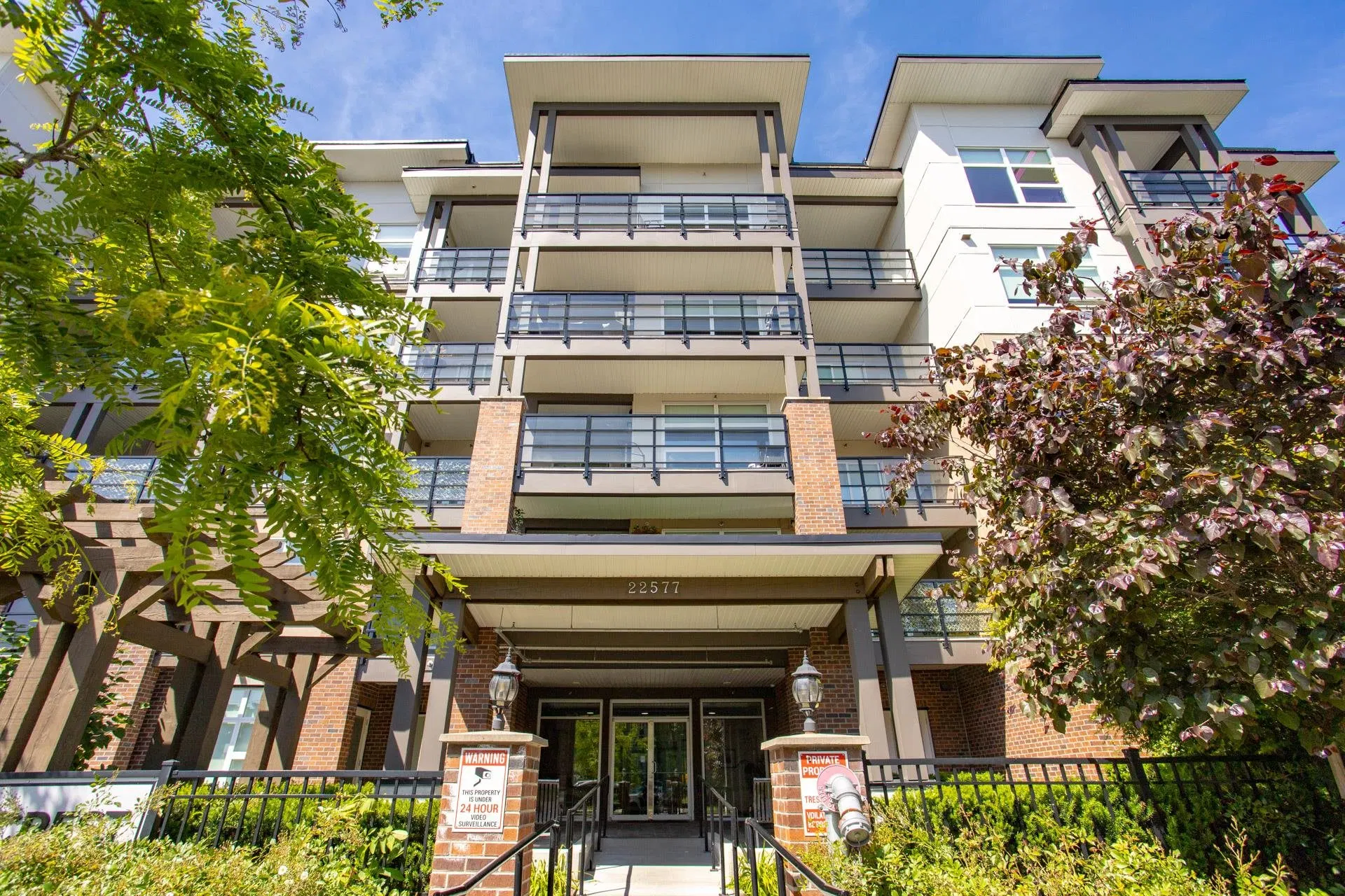 Photo 1 of 30 at #403 – 22577 Royal Crescent