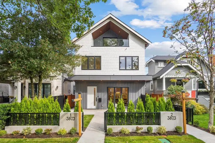 #1 – 3873 22nd Avenue