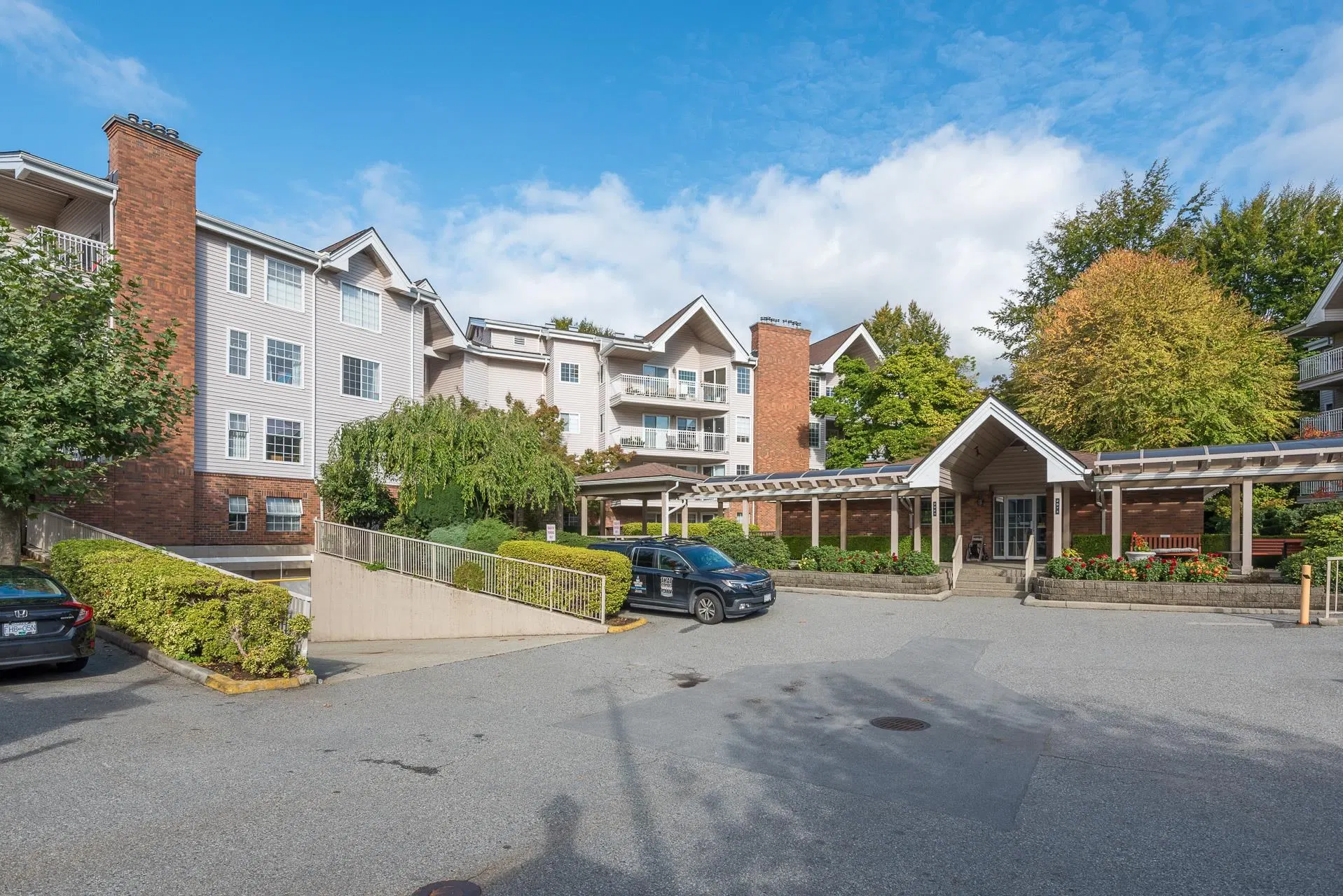 #303 – 2963 Burlington Drive