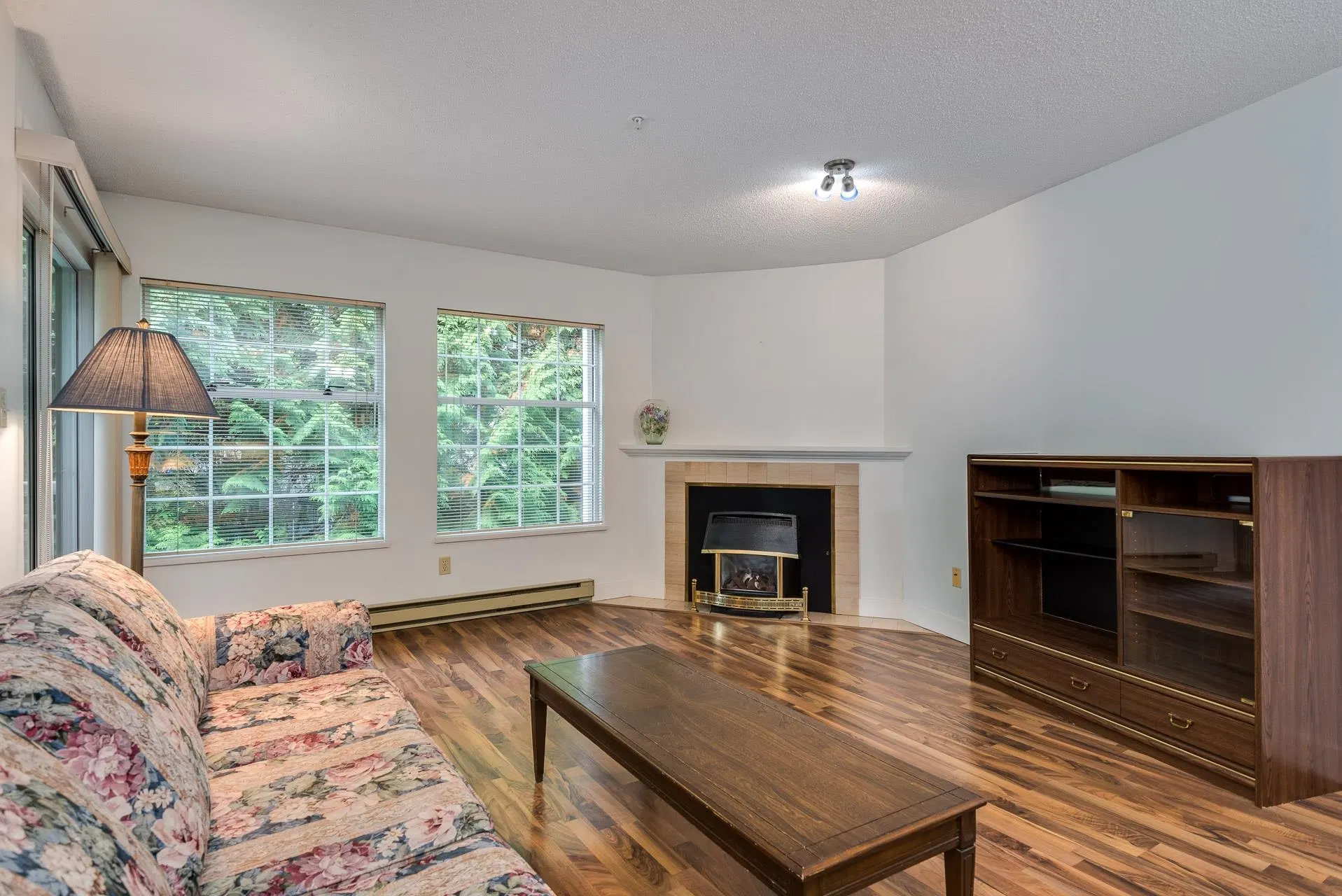 Photo 4 of 28 at #303 – 2963 Burlington Drive