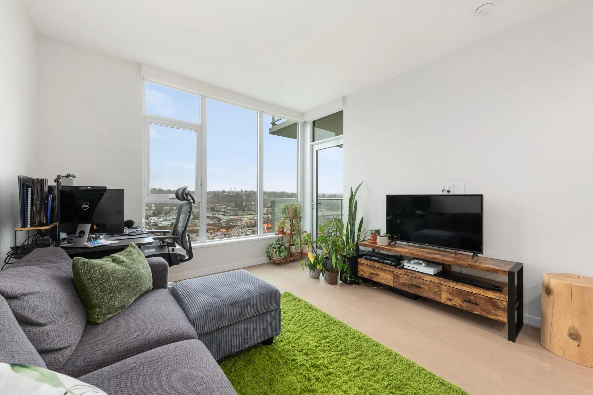 Photo 2 of 29 at #1301 – 2186 Gilmore Avenue