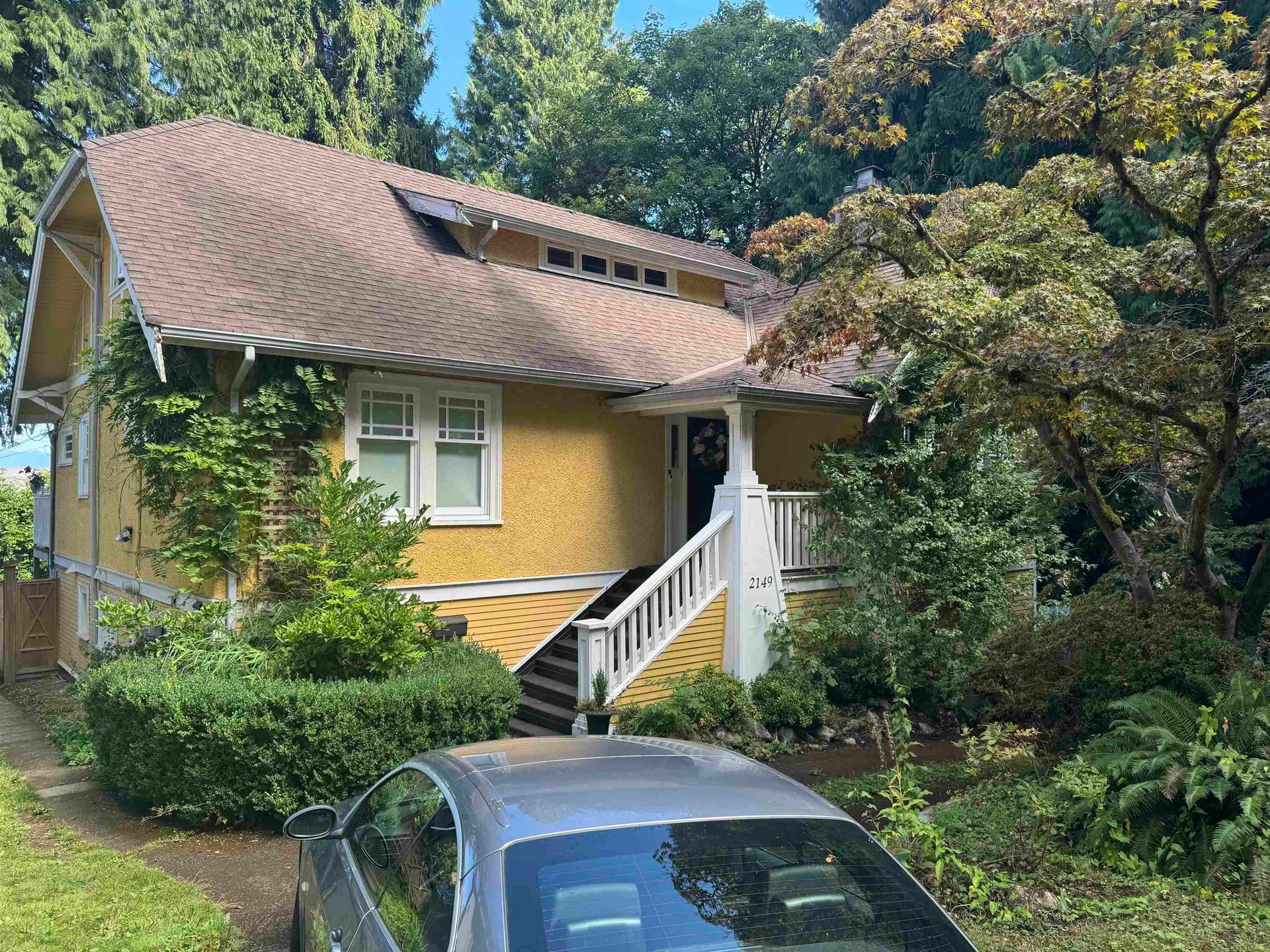 Photo 1 of 1 at 2149 W 35th Avenue