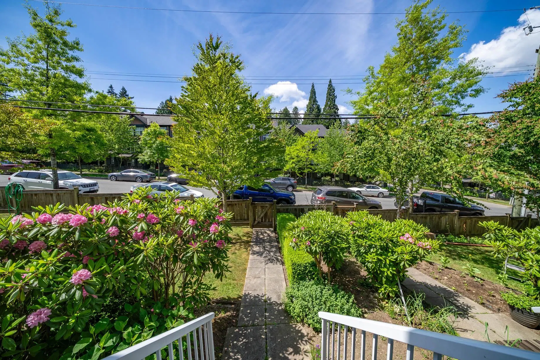 Photo 4 of 37 at #6 – 6110 138 Street