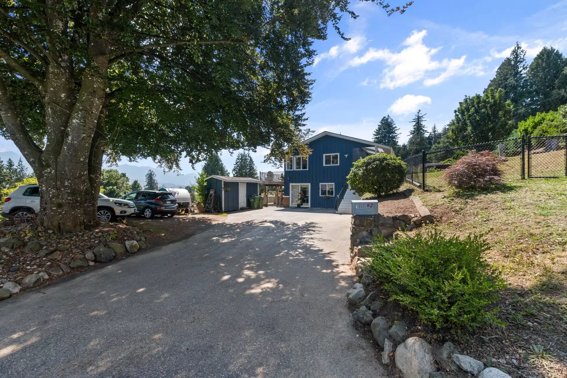 10005 Kenswood Drive
