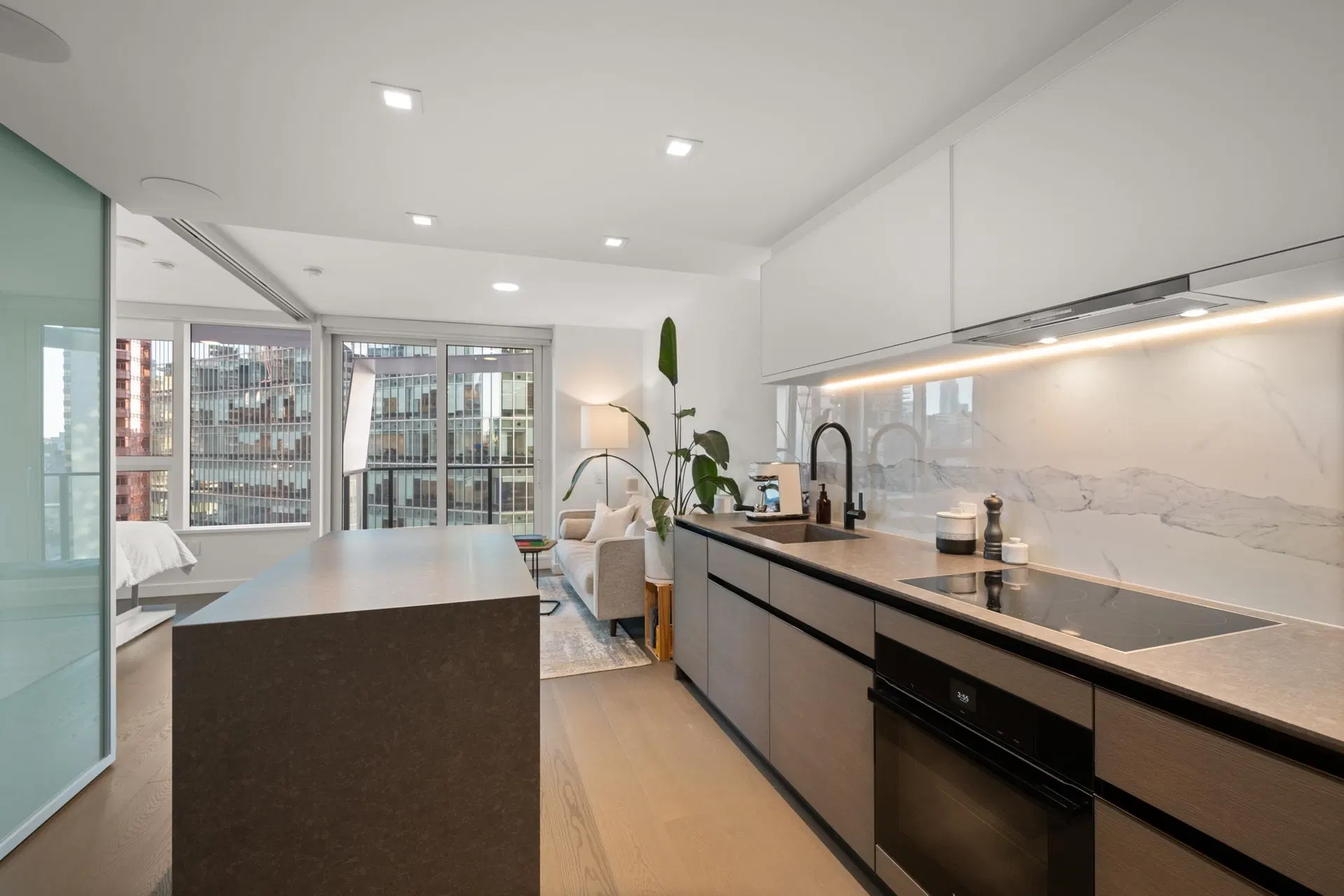 #1404 – 620 Cardero Street