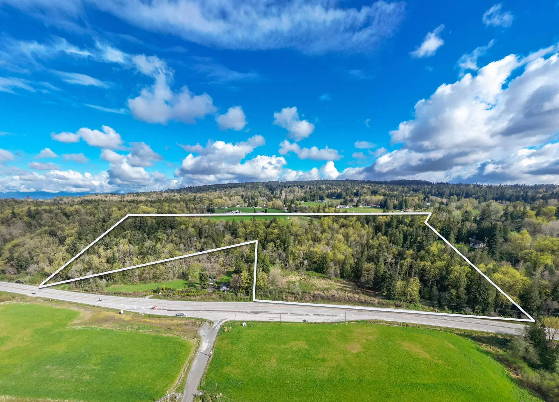 Photo 1 of 16 at 25655 Lougheed Highway