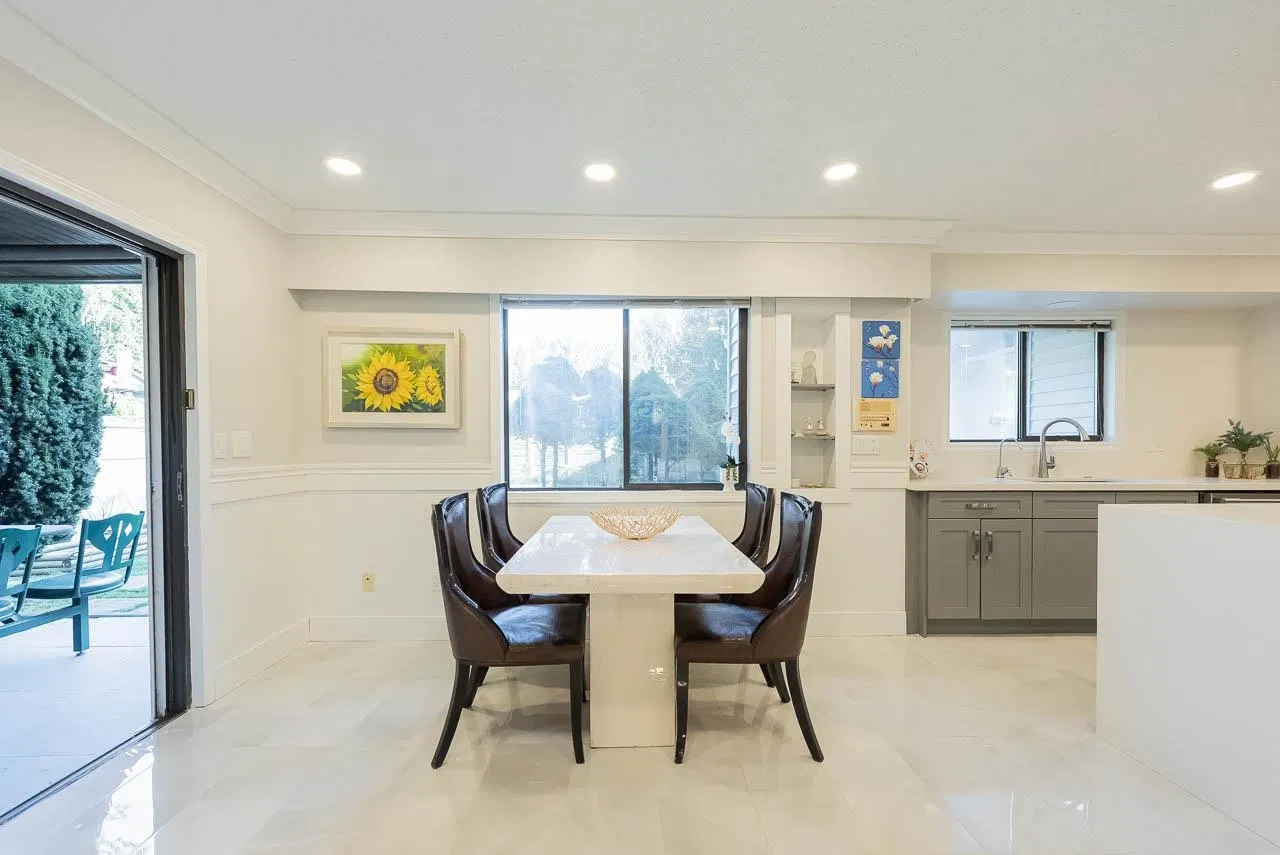 Photo 5 of 40 at 9252 204 Street