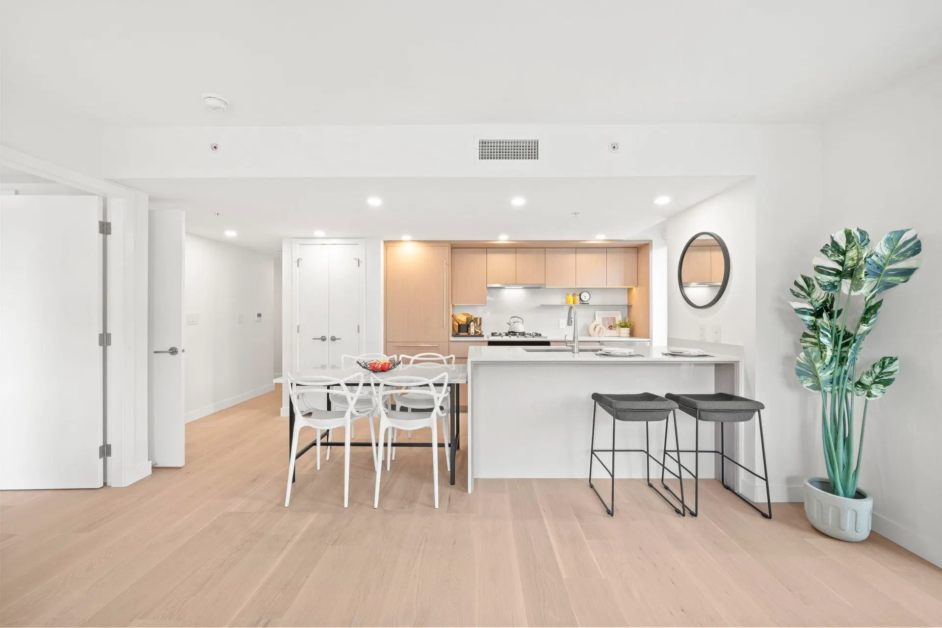 Photo 3 of 32 at #106 – 5212 Cambie Street