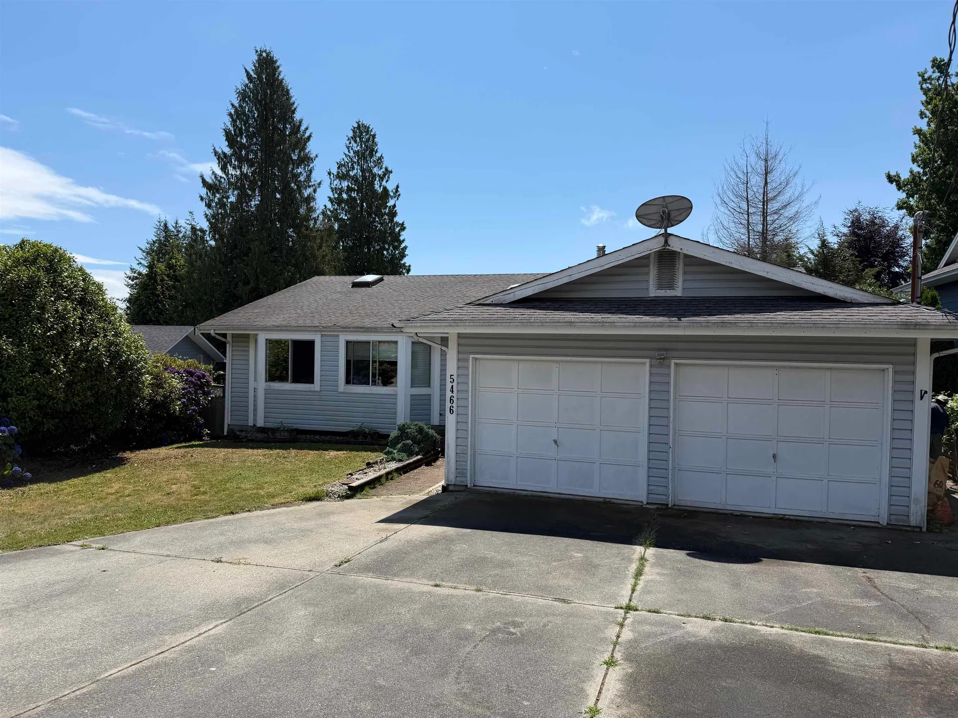 Photo 1 of 31 at 5466 Carnaby Place