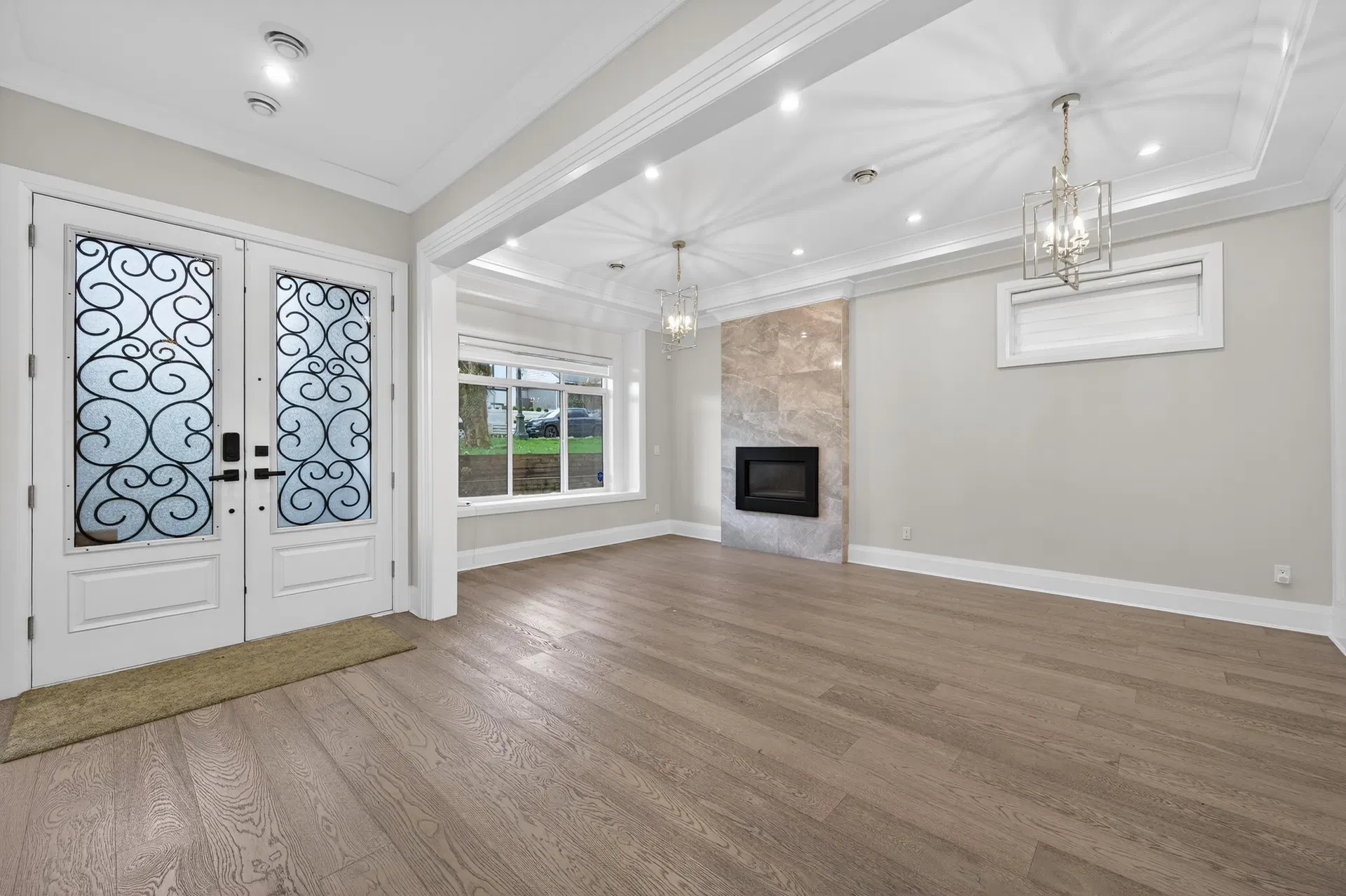 Photo 3 of 40 at 824 Chestnut Street