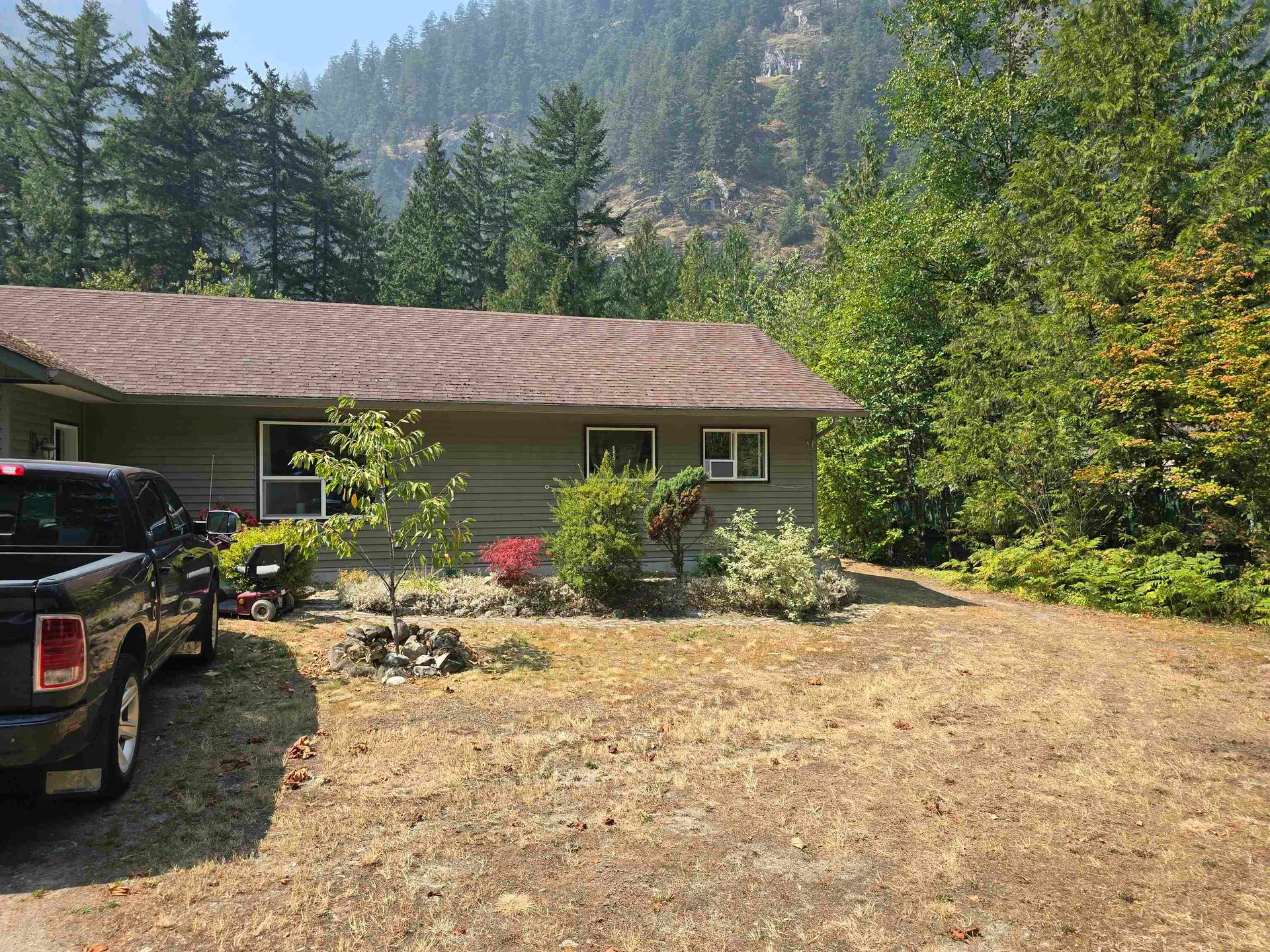 Photo 2 of 17 at 19601 Silver Skagit Road